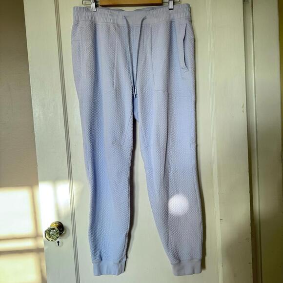 Lululemon At Ease Jogger
Pastel Blue - Picture 4 of 9